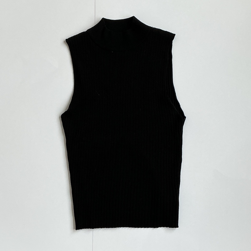 Black Ribbed Mock-Neck Sleeveless Top (S)